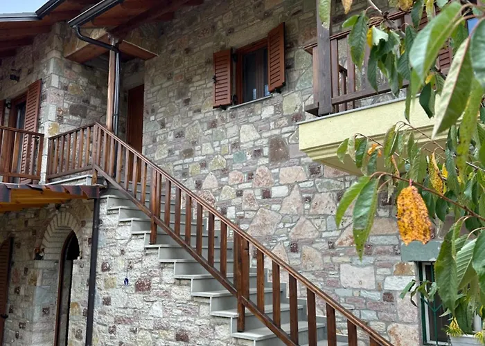 Bujtina Hader Xhebro Ostello Tepelene