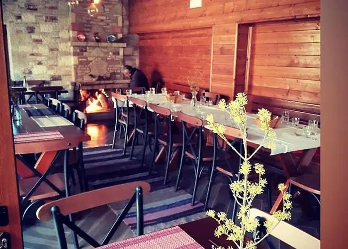 Auberge de jeunesse Bujtina Hader Xhebro Tepelene