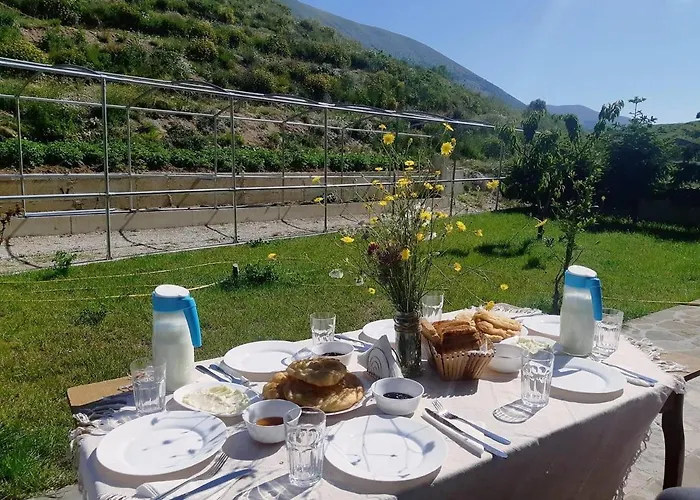 Auberge de jeunesse Bujtina Hader Xhebro Tepelene